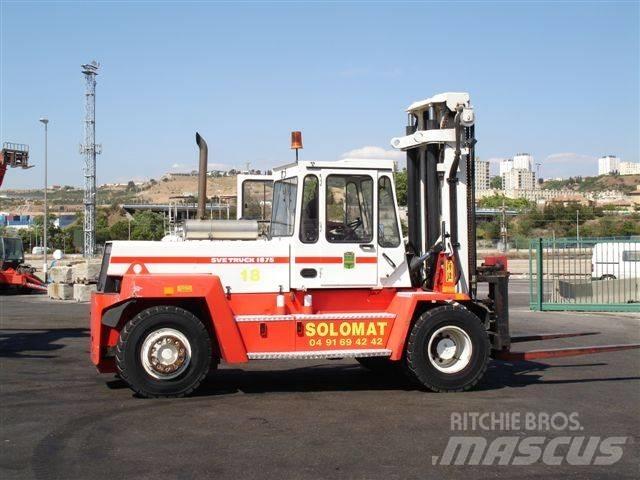 Svetruck 1875-33 Контейнерные вилочные погрузчики