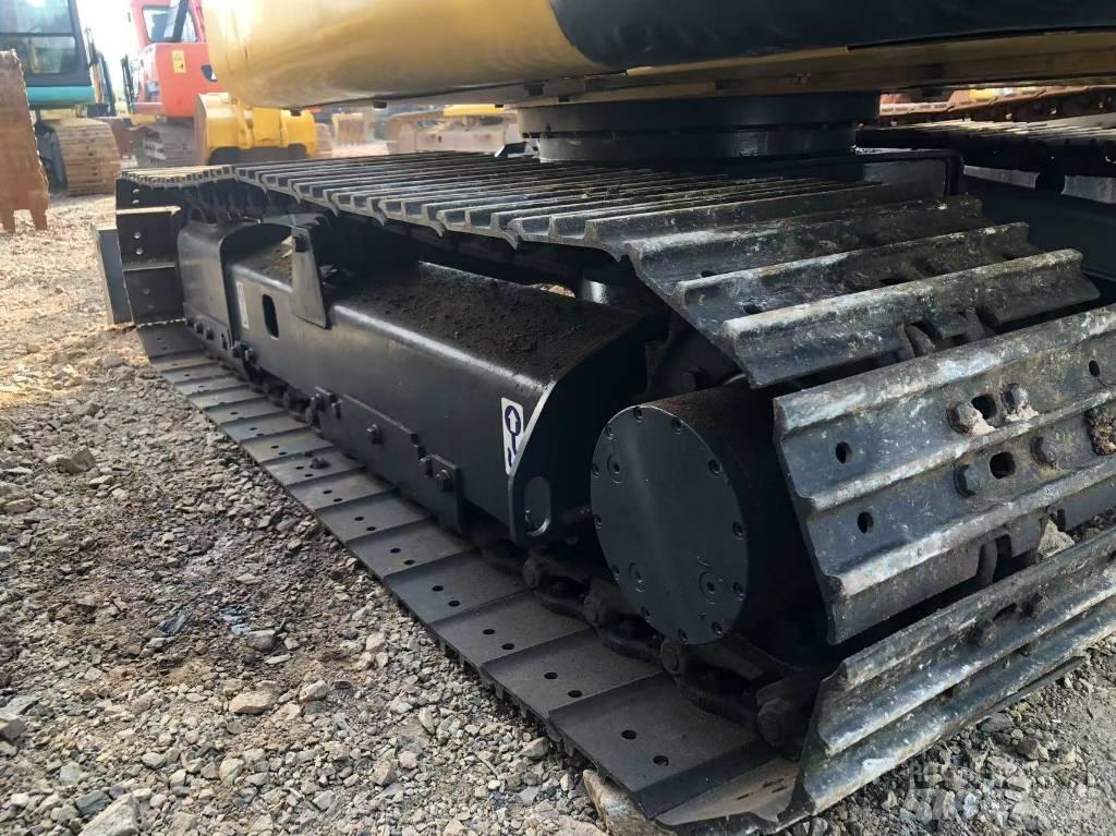Komatsu 56-7 Гусеничные экскаваторы