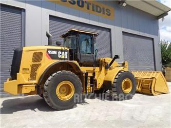 CAT 950M Фронтальные погрузчики