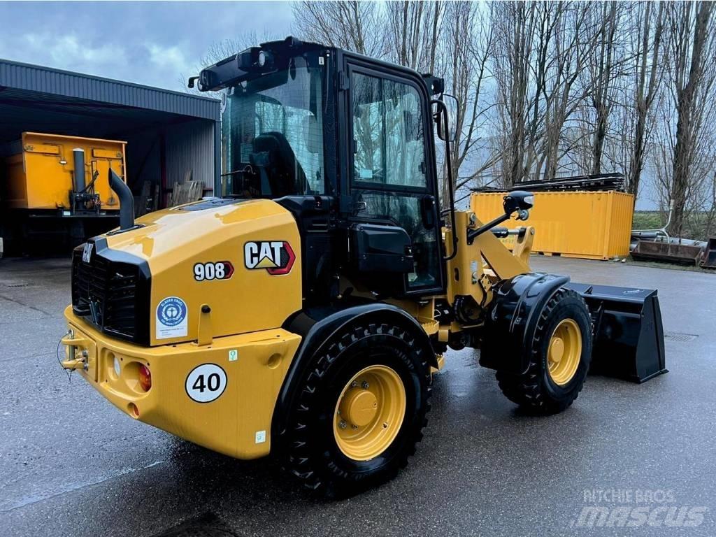 CAT 908 Фронтальные погрузчики