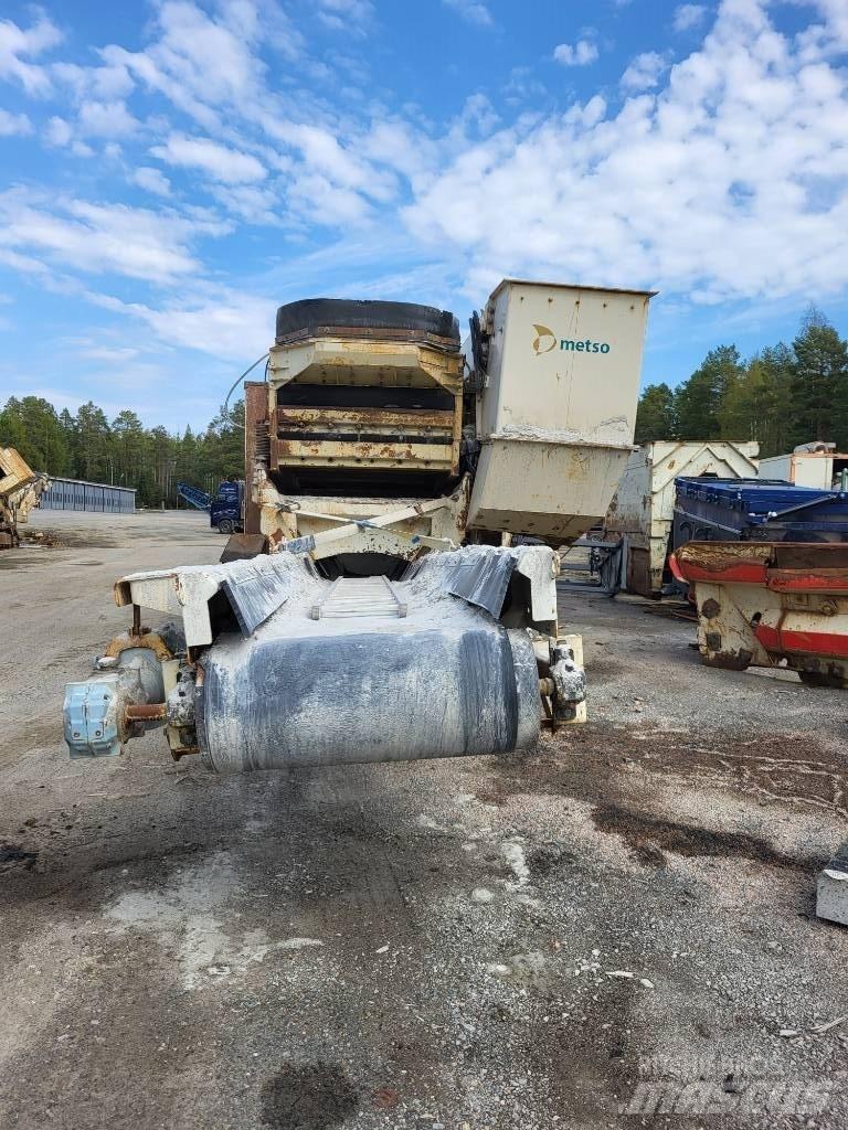 Metso LT 300 GPB Мобильные дробилки