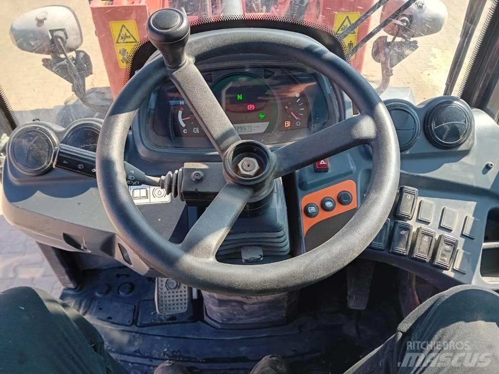 Kubota R 082 Фронтальные погрузчики