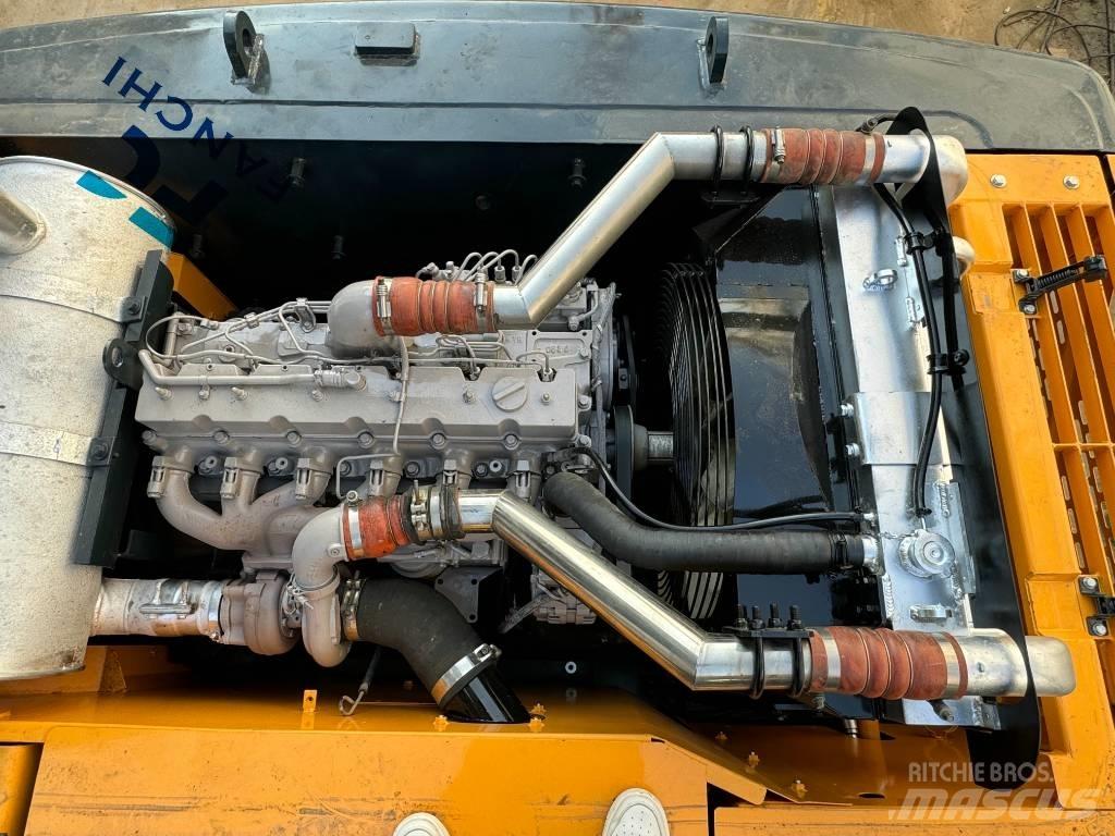 Hyundai 300LC-9S Гусеничные экскаваторы