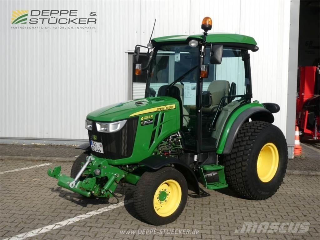 John Deere 4052R Коммунальные тракторы