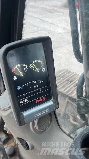 Volvo EC 220 DL Гусеничные экскаваторы