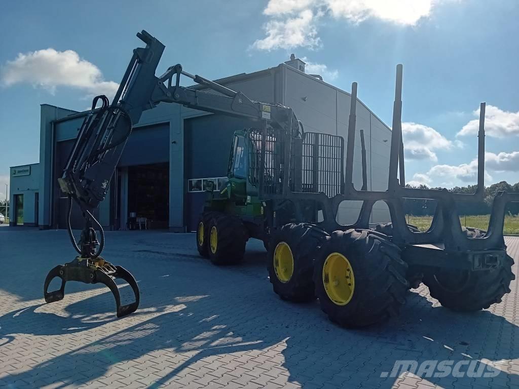 John Deere 1010G Форвардеры