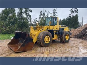 Komatsu WA 470 Фронтальные погрузчики