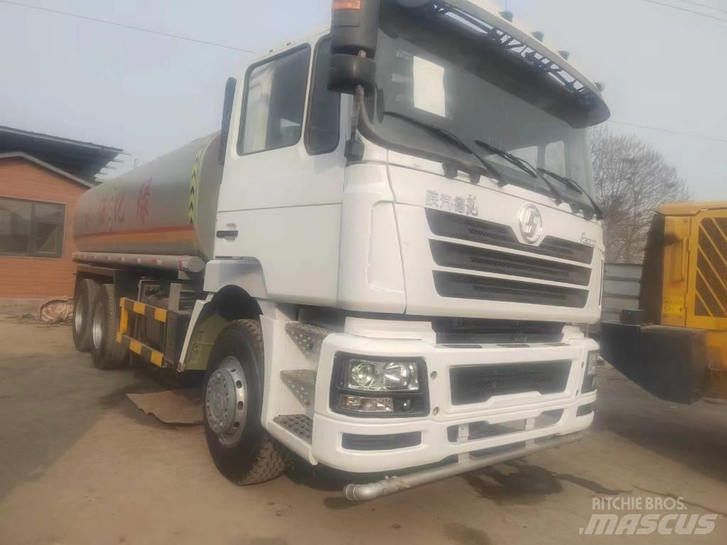 Shacman F3000 6X4 Поливочные машины