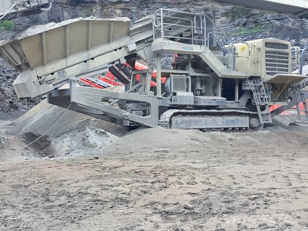 Metso LT 200 HP Мобильные дробилки