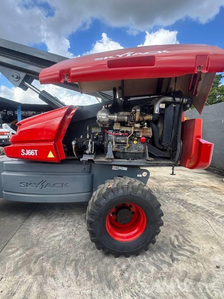 SkyJack SJ 66 T Коленчатые подъемники