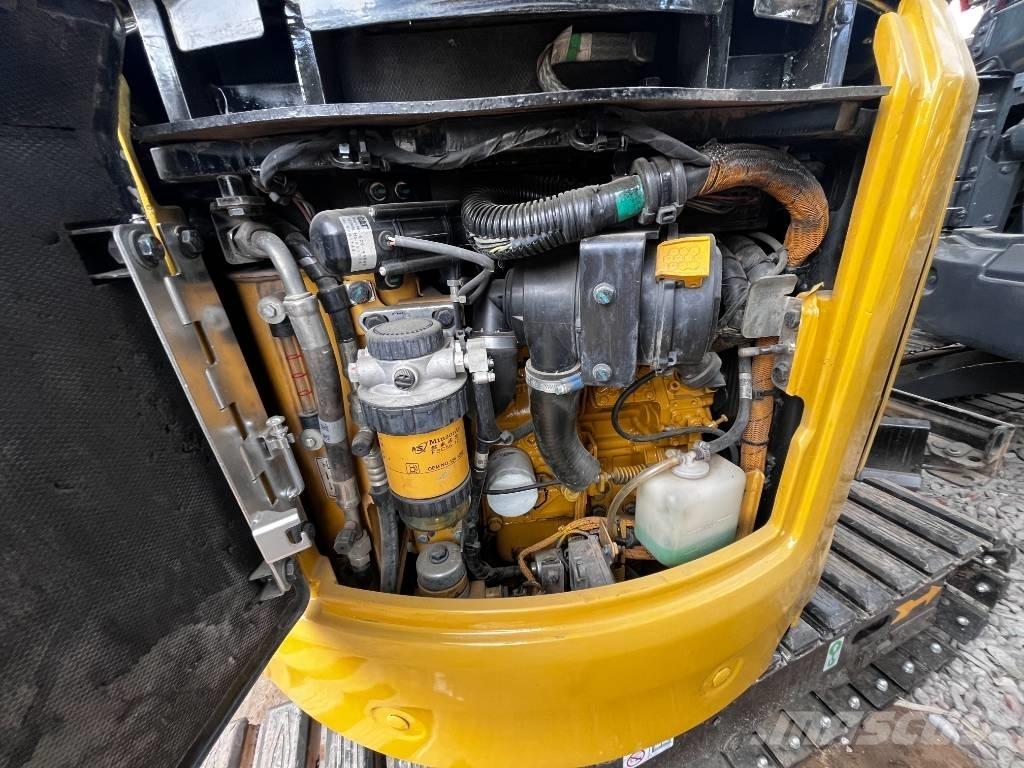 CAT 302 CR Мини-экскаваторы