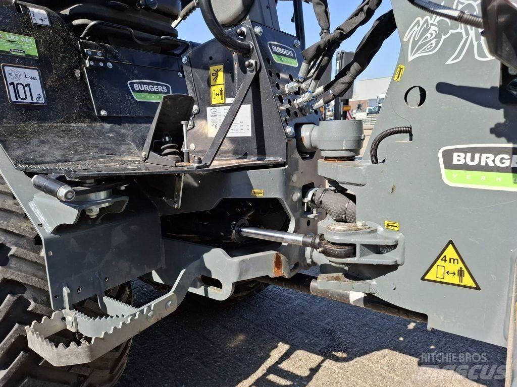 GiANT G2500 Трактора с фронтальным погрузчиком