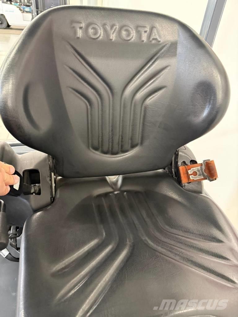 Toyota 11052 - 8FBE16T Электропогрузчики