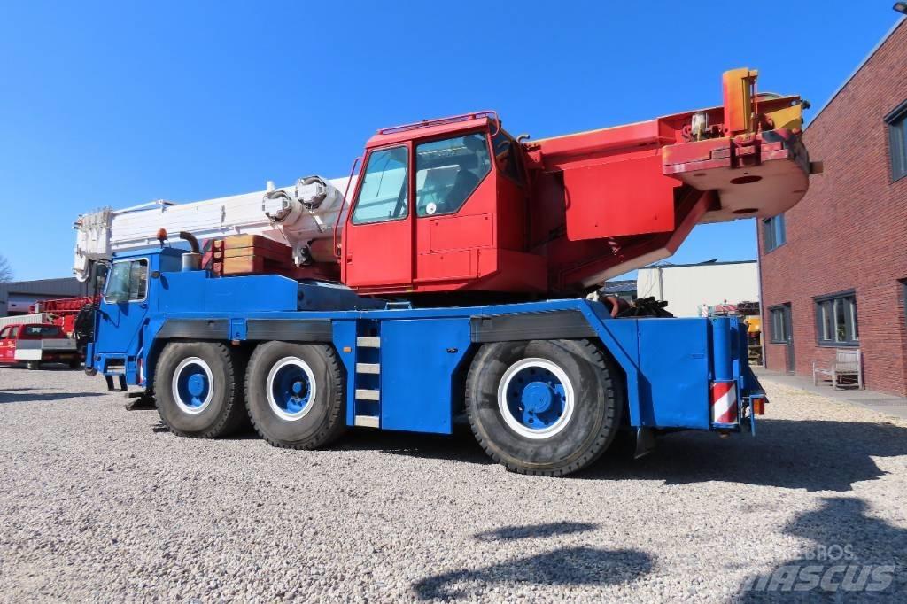 Liebherr LTM 1050-1 Автокраны