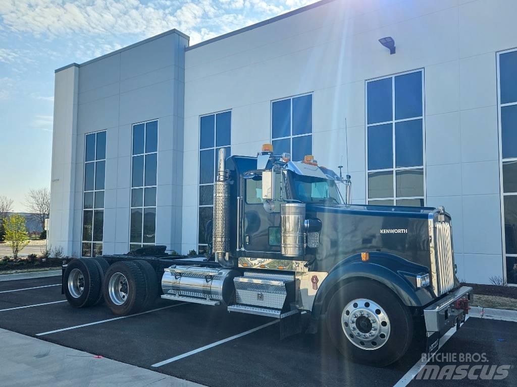 Kenworth W900 Седельные тягачи