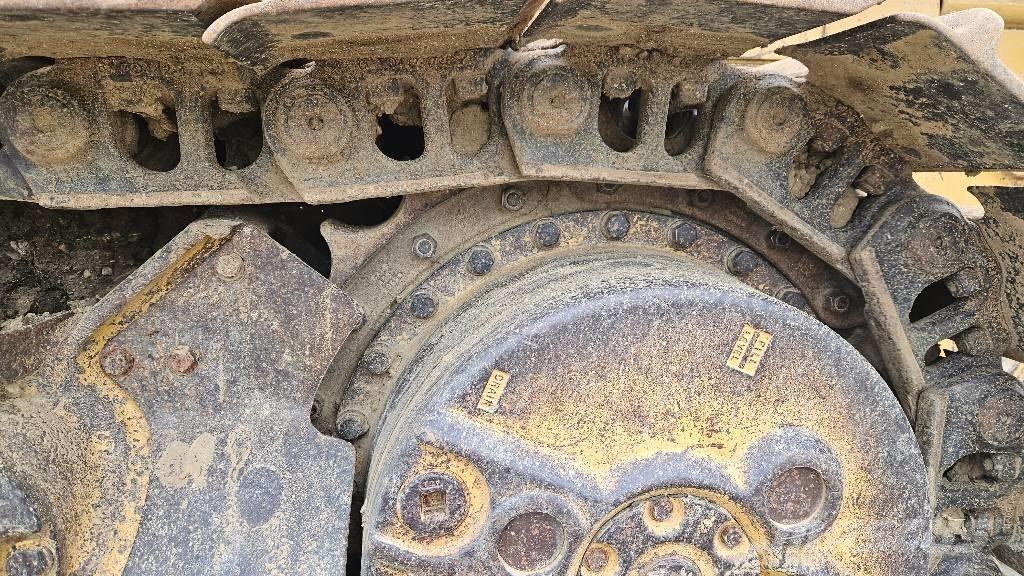 CAT 963 B Гусеничные фронтальные погрузчики