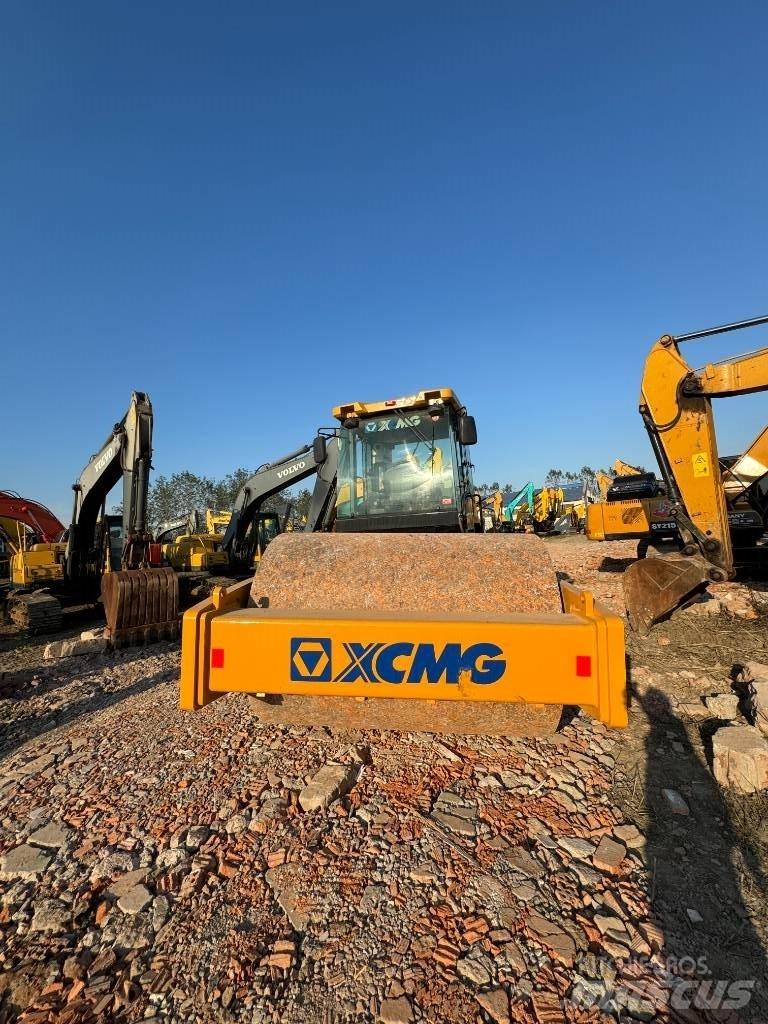 XCMG XS 263 J Грунтовые катки