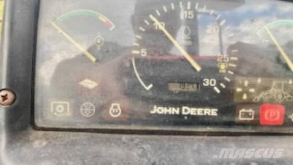 John Deere 110 Экскаваторы-погрузчики