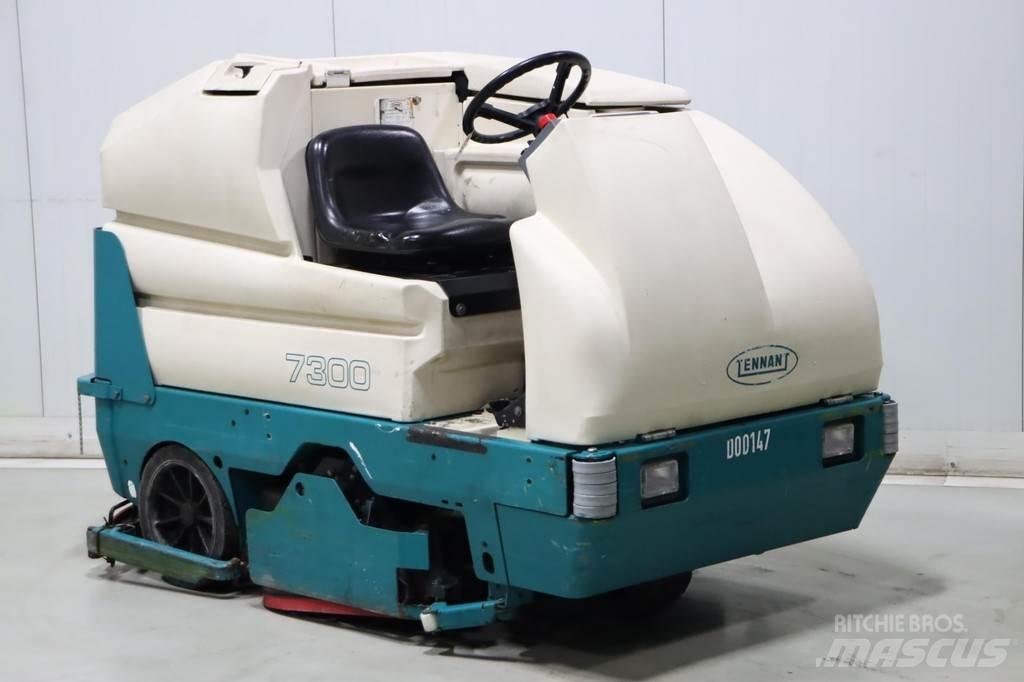 Tennant 7300E Вакуумные уборочные машины