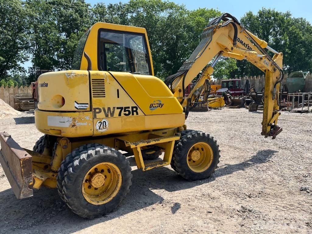 Komatsu PW 75 R Колёсные экскаваторы