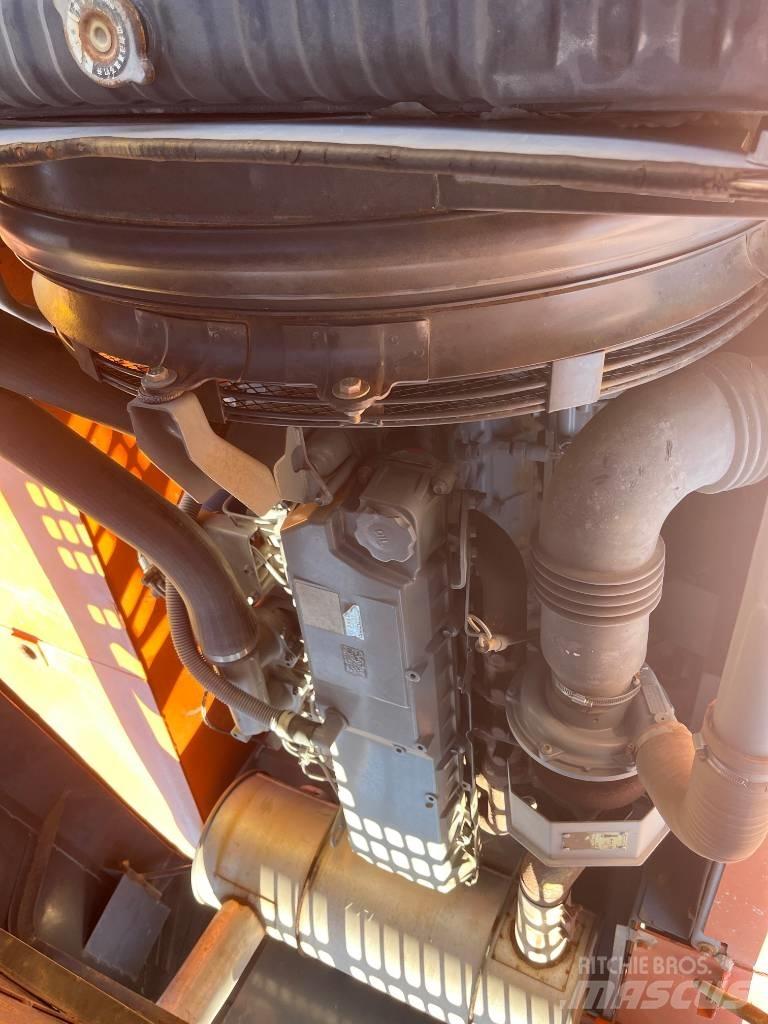 Hitachi ZX 350 Гусеничные экскаваторы