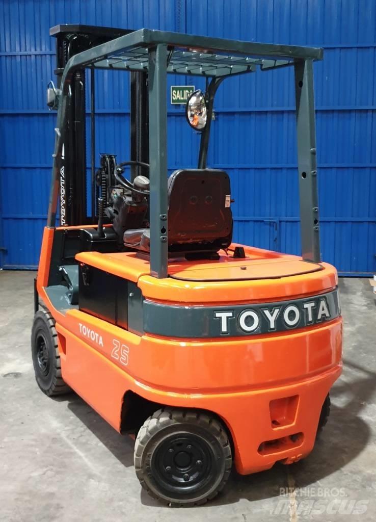 Toyota FBM 25 Электропогрузчики