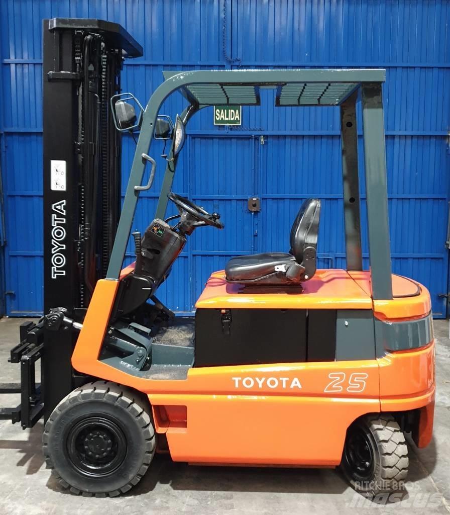 Toyota FBM 25 Электропогрузчики
