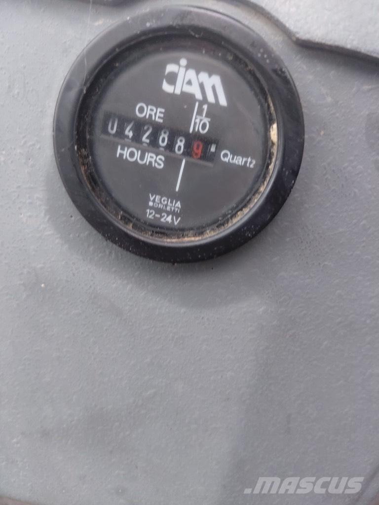 Kramer-allrad 808K Малые экскаваторы 7т-12т