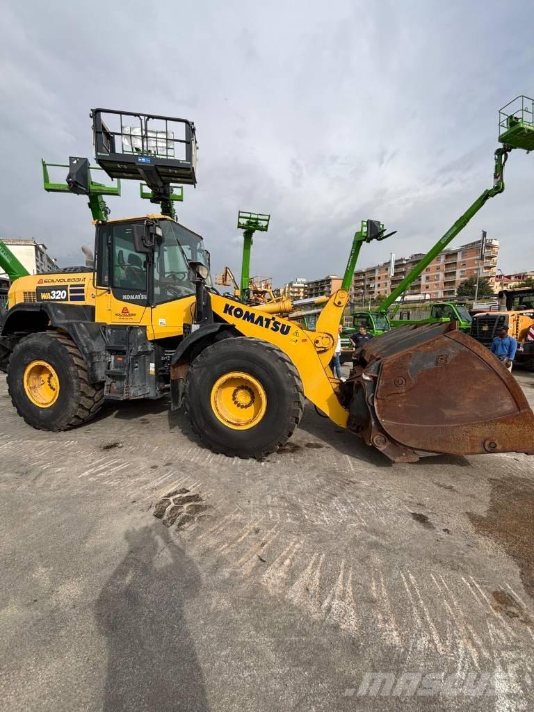 Komatsu WA 320-8 Фронтальные погрузчики