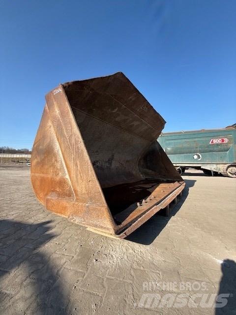 Doosan DL 400 Ковши