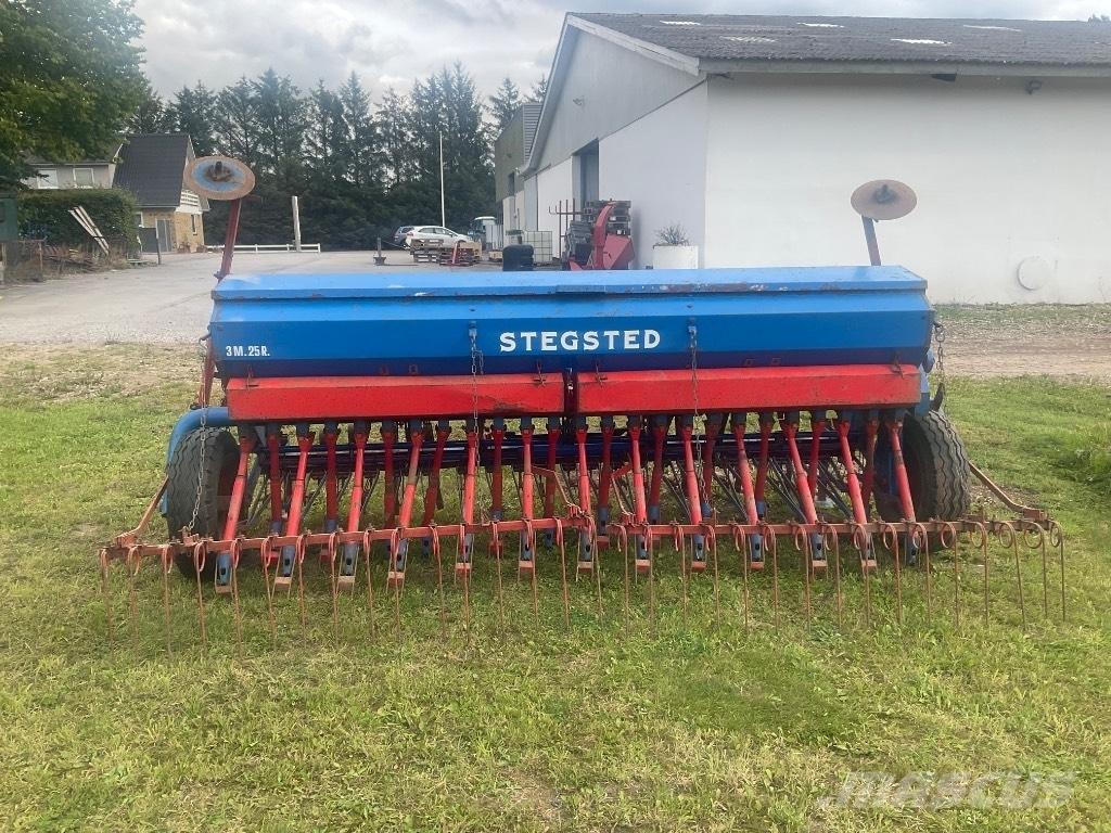 Stegsted Stn Сеялки