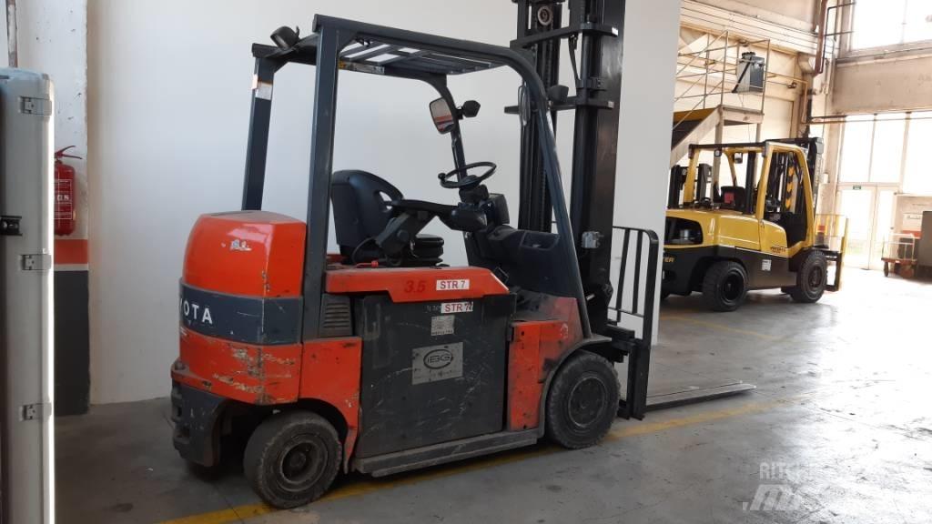 Toyota 7FBMF35 Электропогрузчики