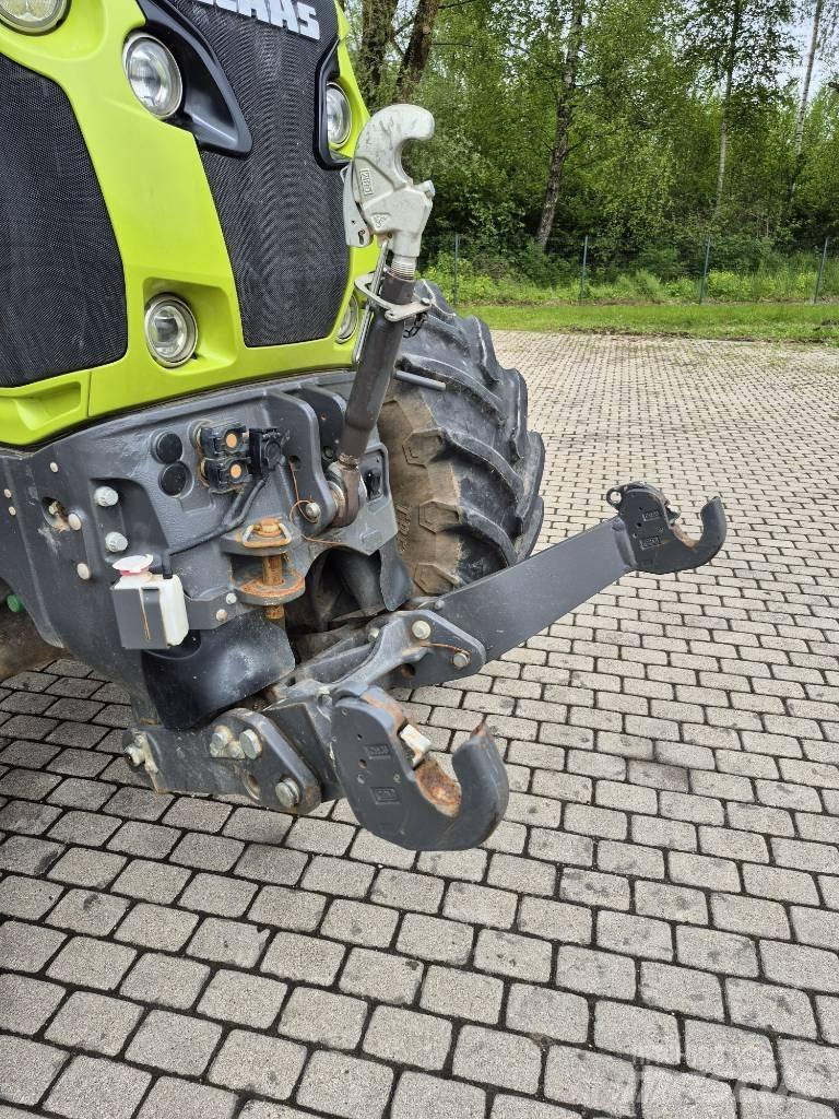 CLAAS Axion 850 Трактора