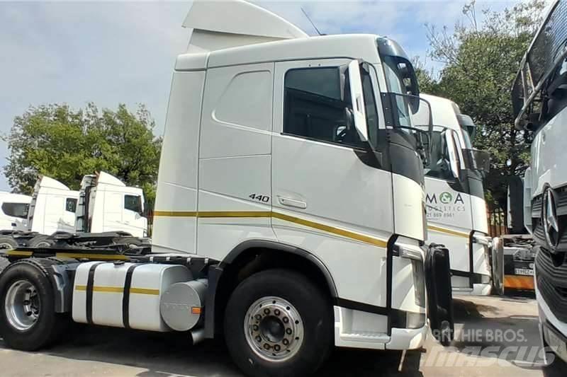 Volvo FH440 Специальные грузовики