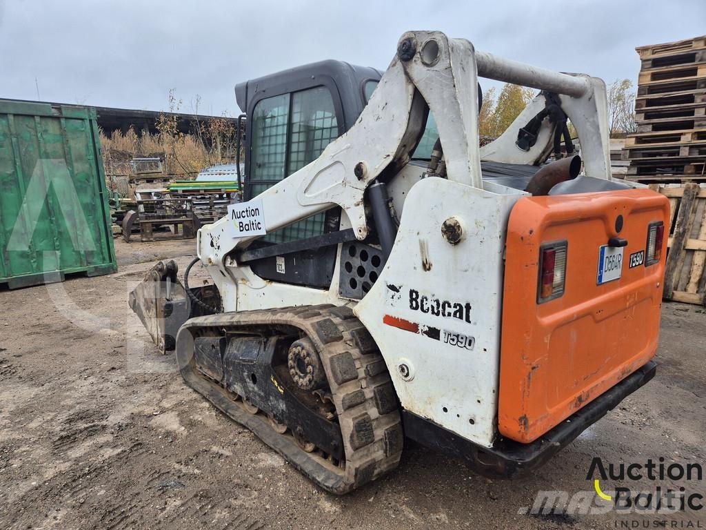 Bobcat T590 Гусеничные фронтальные погрузчики