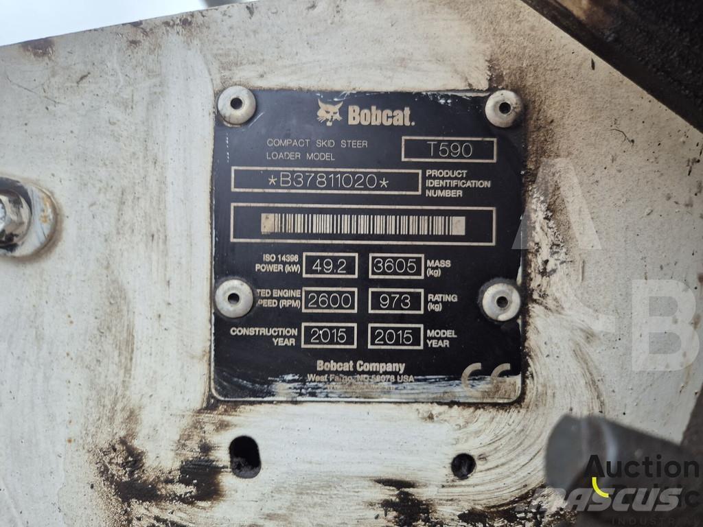 Bobcat T590 Гусеничные фронтальные погрузчики
