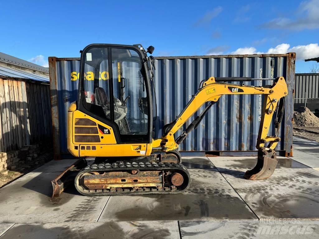 CAT 302.4 D Мини-экскаваторы