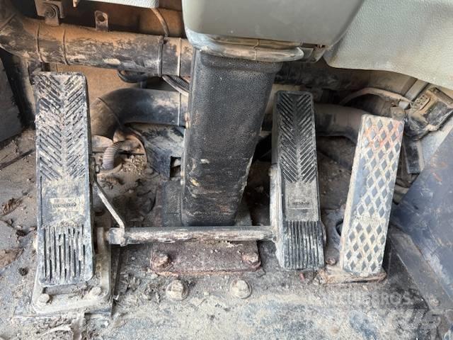 Doosan DL 400 Фронтальные погрузчики