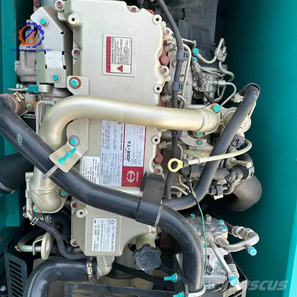 Kobelco SK 200 Гусеничные экскаваторы
