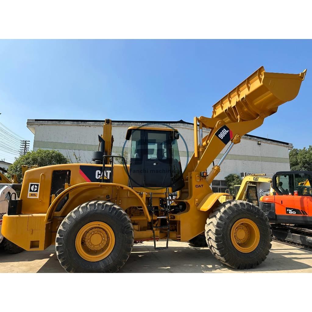 CAT 966 Фронтальные погрузчики