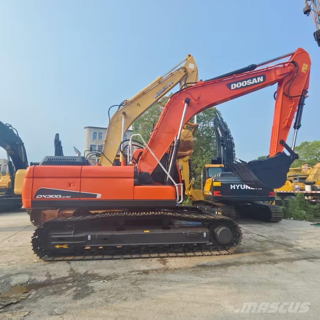 Doosan DX 300 LC Гусеничные экскаваторы