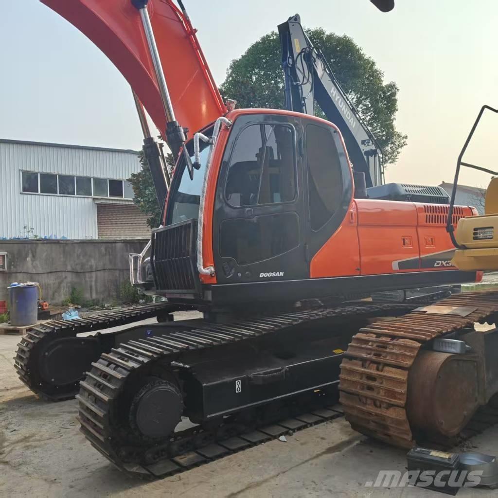 Doosan DX 300 LC Гусеничные экскаваторы