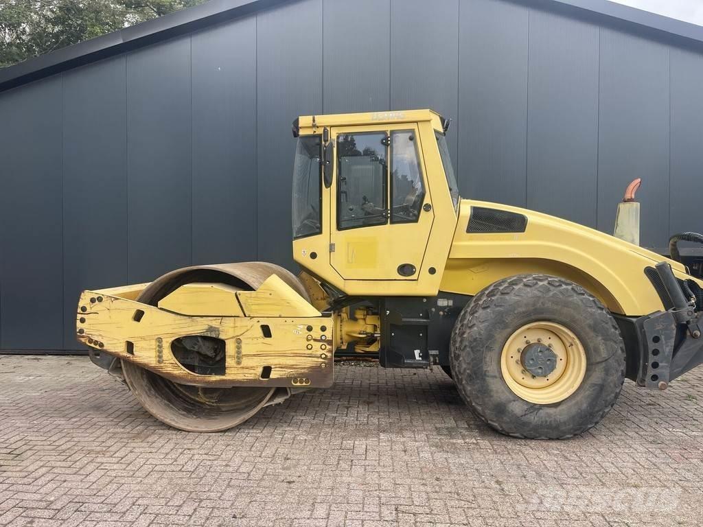 Bomag Bw 213 Пневматические катки