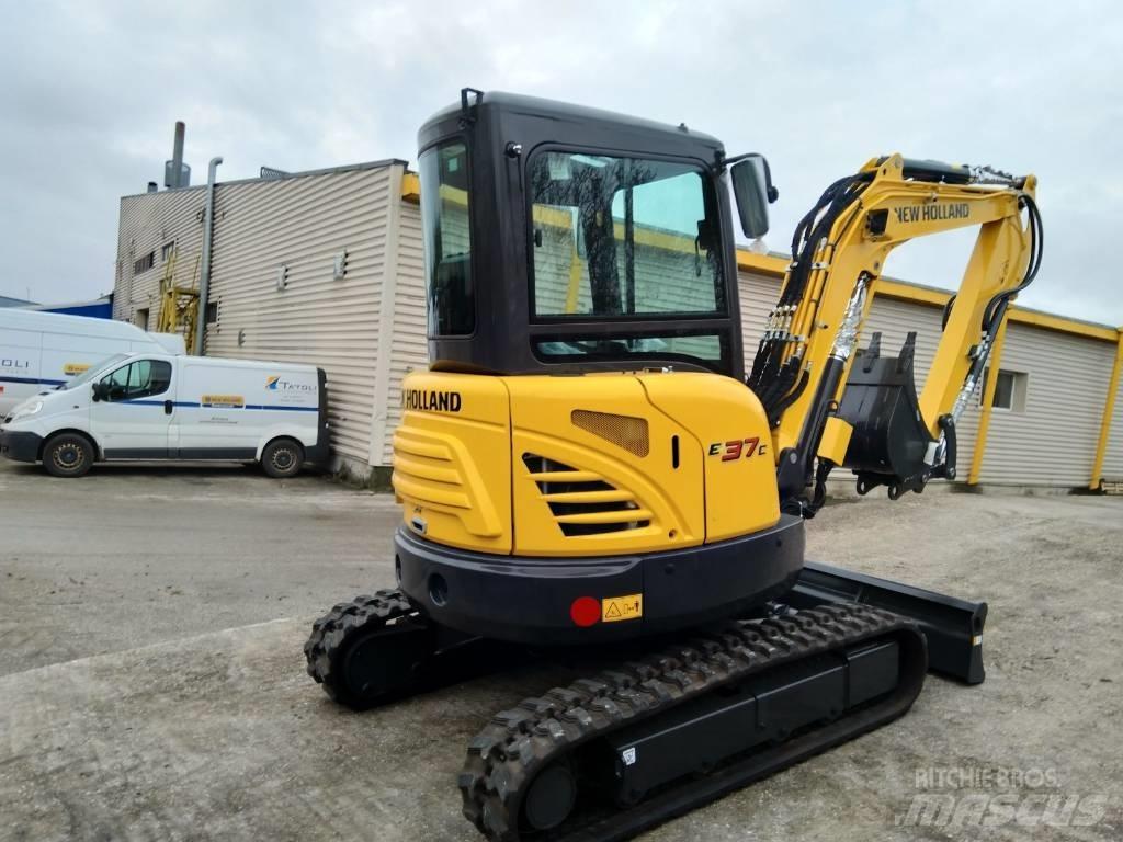New Holland E37C Мини-экскаваторы
