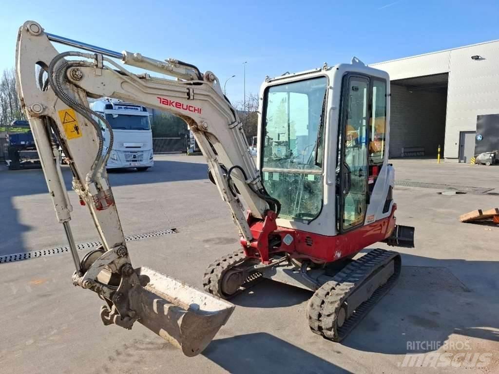 Takeuchi TB225LSA Мини-экскаваторы