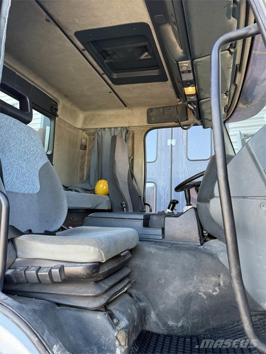 Sisu E12M 8x2 Грузовики-Самосвалы