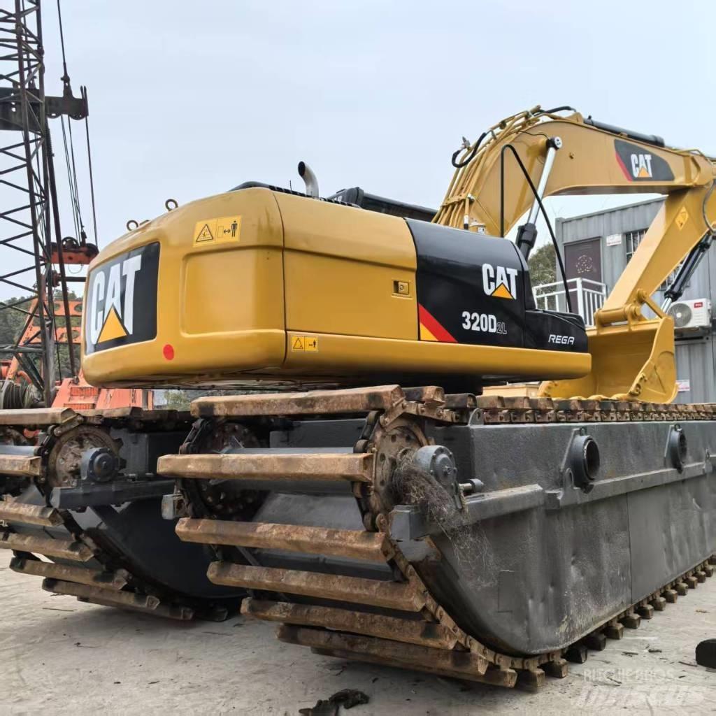 CAT 320 D Экскаваторы-амфибии