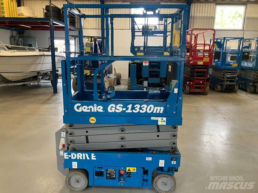 Genie GS 1330 Ножничные подъемники