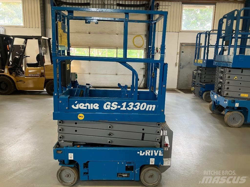 Genie GS 1330 Ножничные подъемники