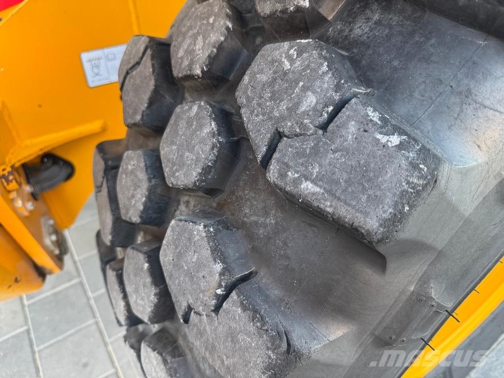 JCB 540-140 Телескопические погрузчики